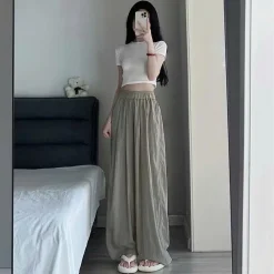 quần vải nhăn màu xan rêu