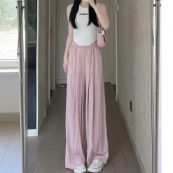 quần vải nhăn màu hồng